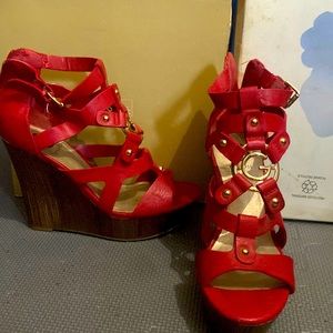 4.5in heels worn a couple times, Good condition